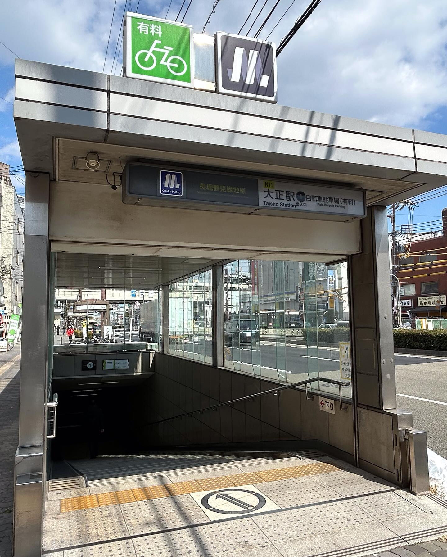 SNS担当の〝Ｆ”です